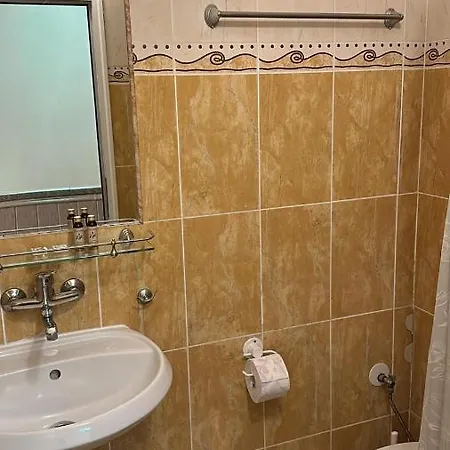 Hayat Ltd Отель